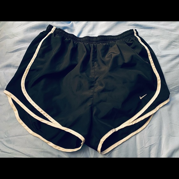 Nike Black shorts - Picture 1 of 2